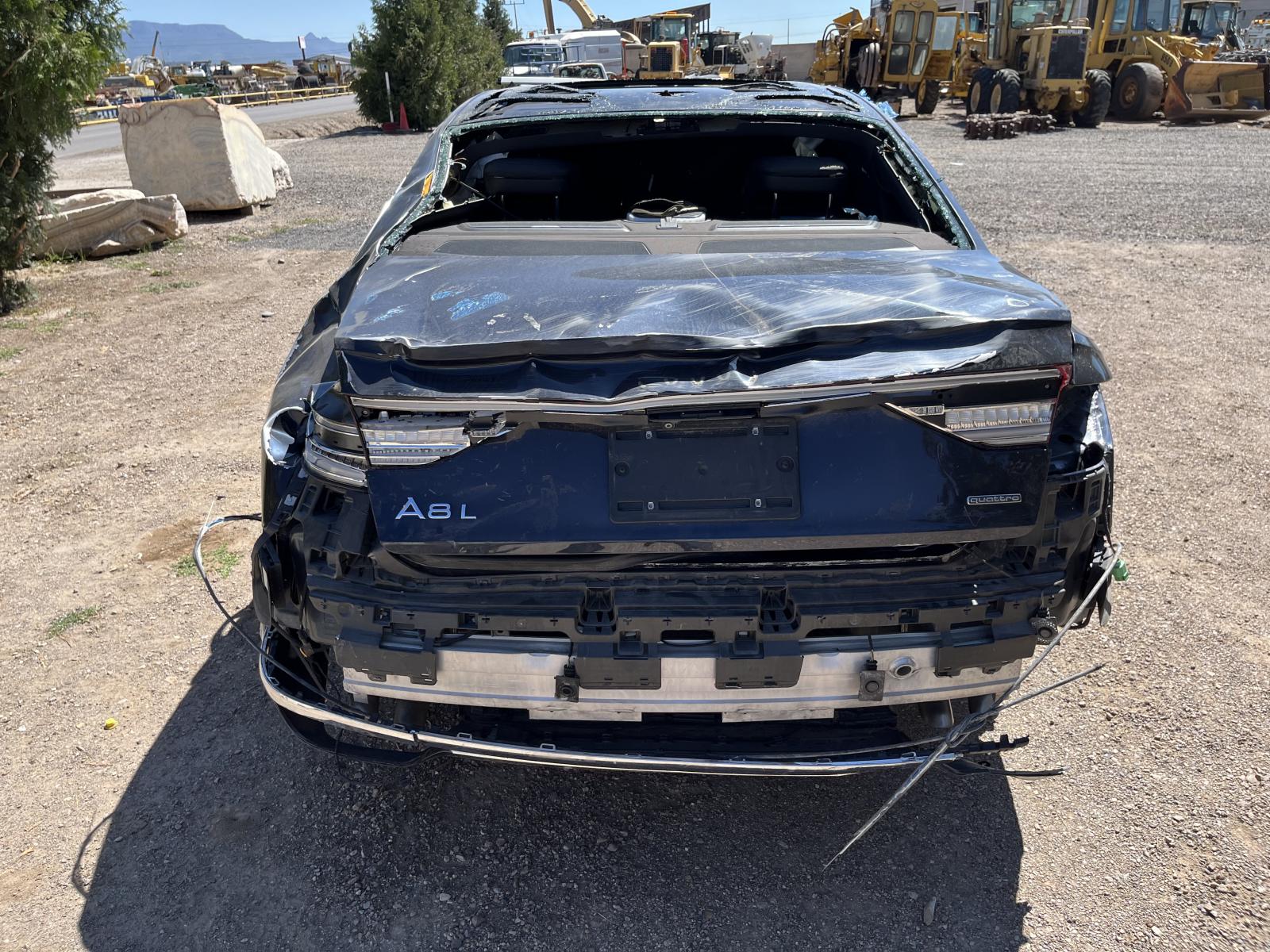 ./imagenes/INVOICE/2019/17860/AUDI A8 L (12).JPG